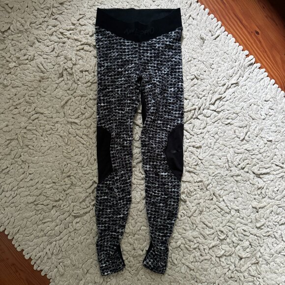 EUC Nike Pro Hyperwarm Training Tights, Leggings (CJ5693-010) Sz XS - Picture 5 of 10